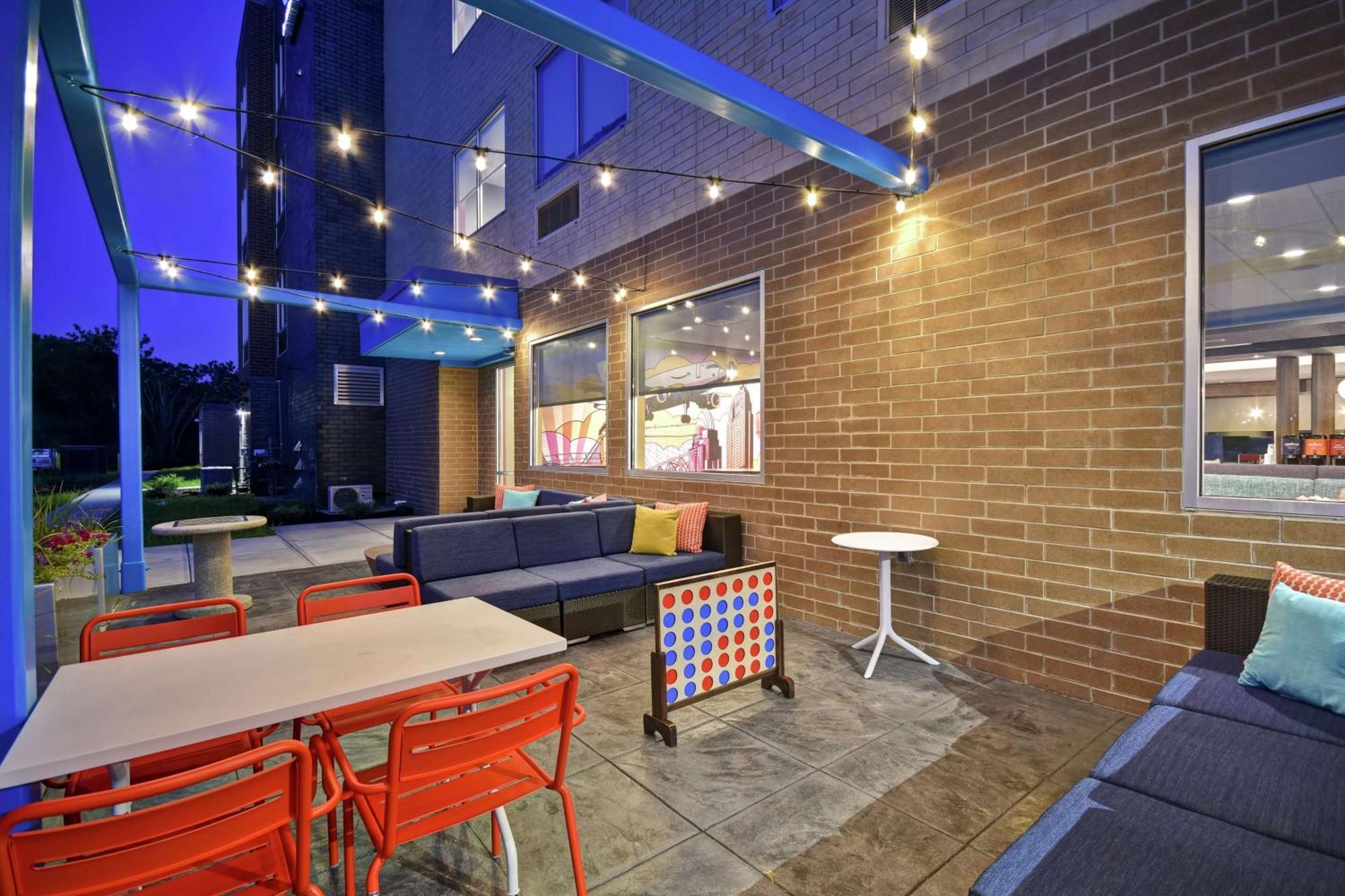 Tru By Hilton Cincinnati Airport South Florence Exterior photo